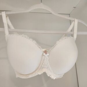 Victoria's Secret Dream Angels Smooth Lace-Trim Bra - Cream